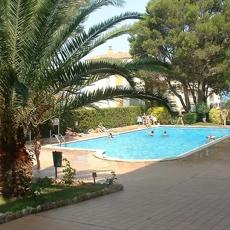 Magda Park J-2e Apartment